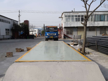 鶴壁仙鶴新材料10m-50噸地磅